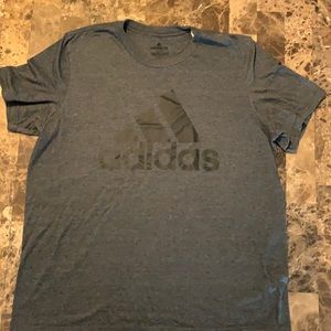 Adidas T-Shirt